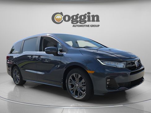 New 2026 Honda Odyssey Touring image 7