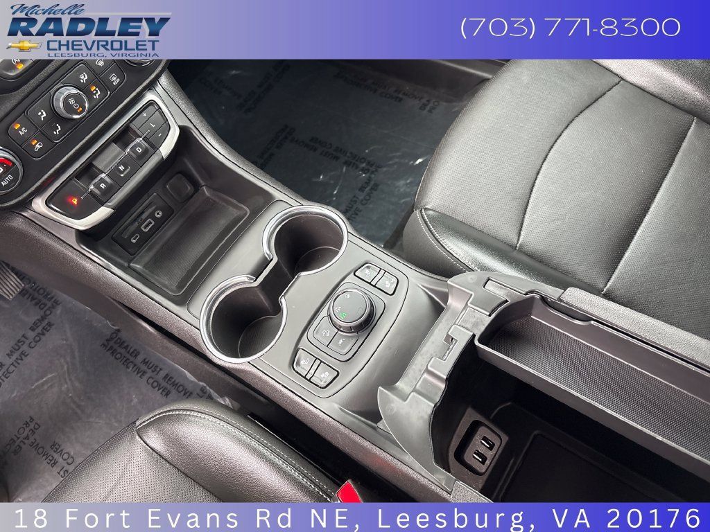 Used 2024 GMC Terrain SLT AWD/4WD image 22