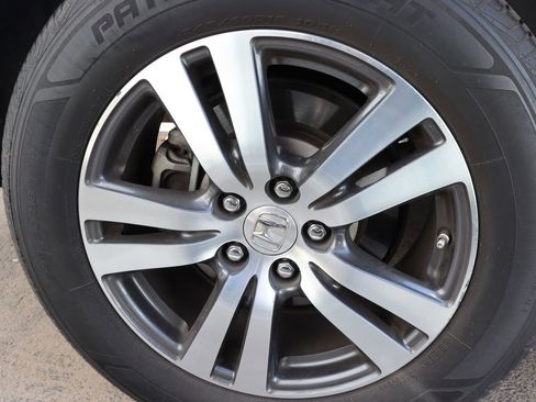 Certified 2017 Honda Pilot EX-L image 18
