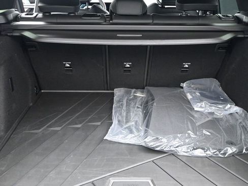 Used 2025 BMW X3 xDrive30i w/ Convenience Package image 21