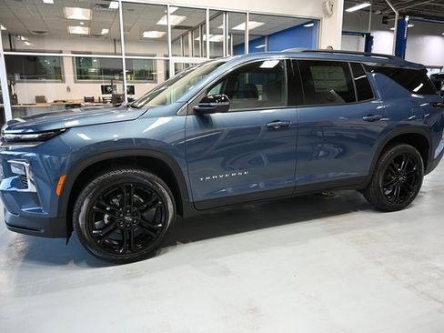 New 2026 Chevrolet Traverse LT w/ LPO, Floor Liner Package image 7