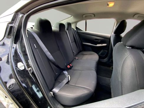 Used 2025 Nissan Sentra S FWD image 17