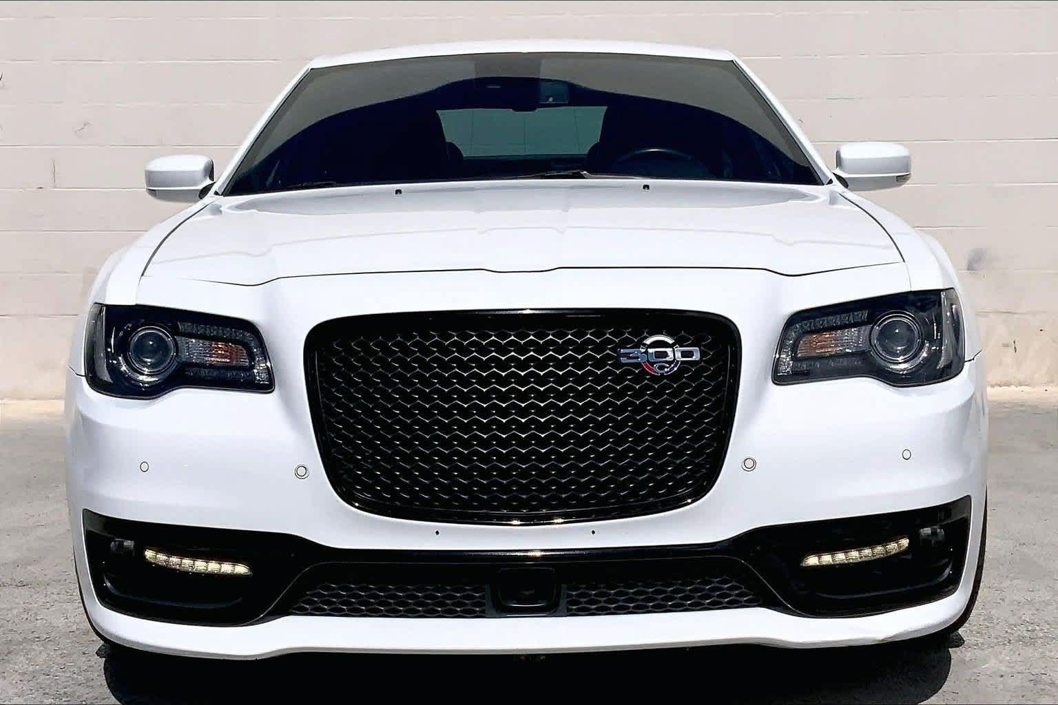 Used 2023 Chrysler 300 C RWD image 6