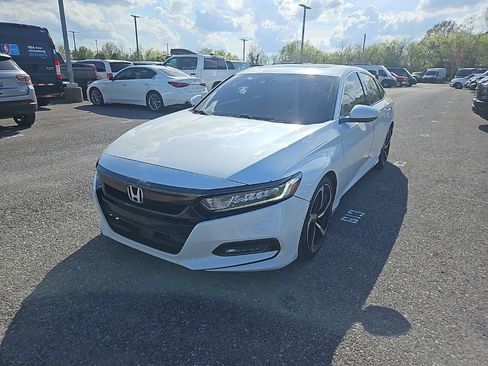 Used 2020 Honda Accord Sport image 3