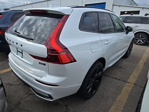New 2026 Volvo XC60 B5 Ultra w/ Protection Package Premier AWD/4WD image 7