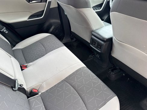 Certified 2025 Toyota RAV4 XLE w/ Convenience Package AWD/4WD image 18