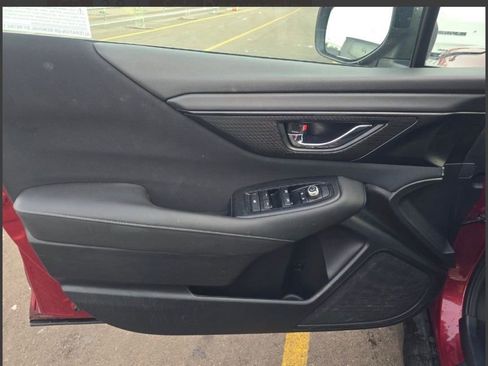 Used 2025 Subaru Outback Premium image 11