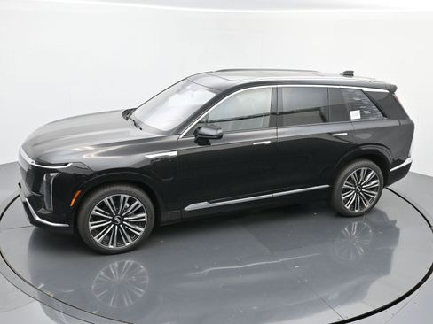 New 2026 Cadillac Vistiq Premium Luxury w/ LPO, Floor Liner Package image 24