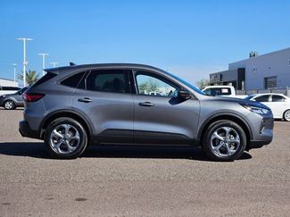 Used 2025 Ford Escape ST-Line video 4