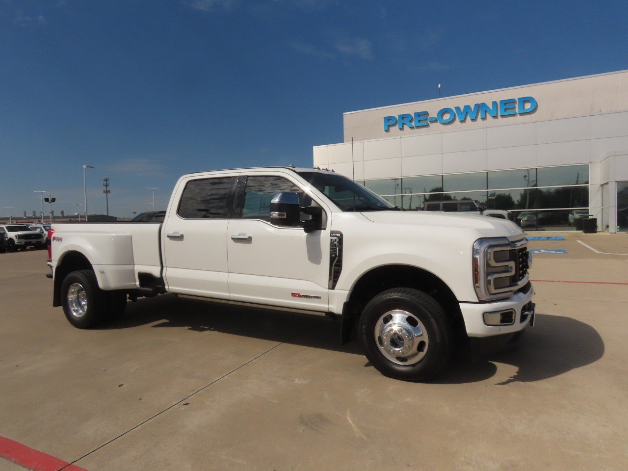 Used 2024 Ford F350 Limited w/ FX4 Off-Road Package AWD/4WD image 7