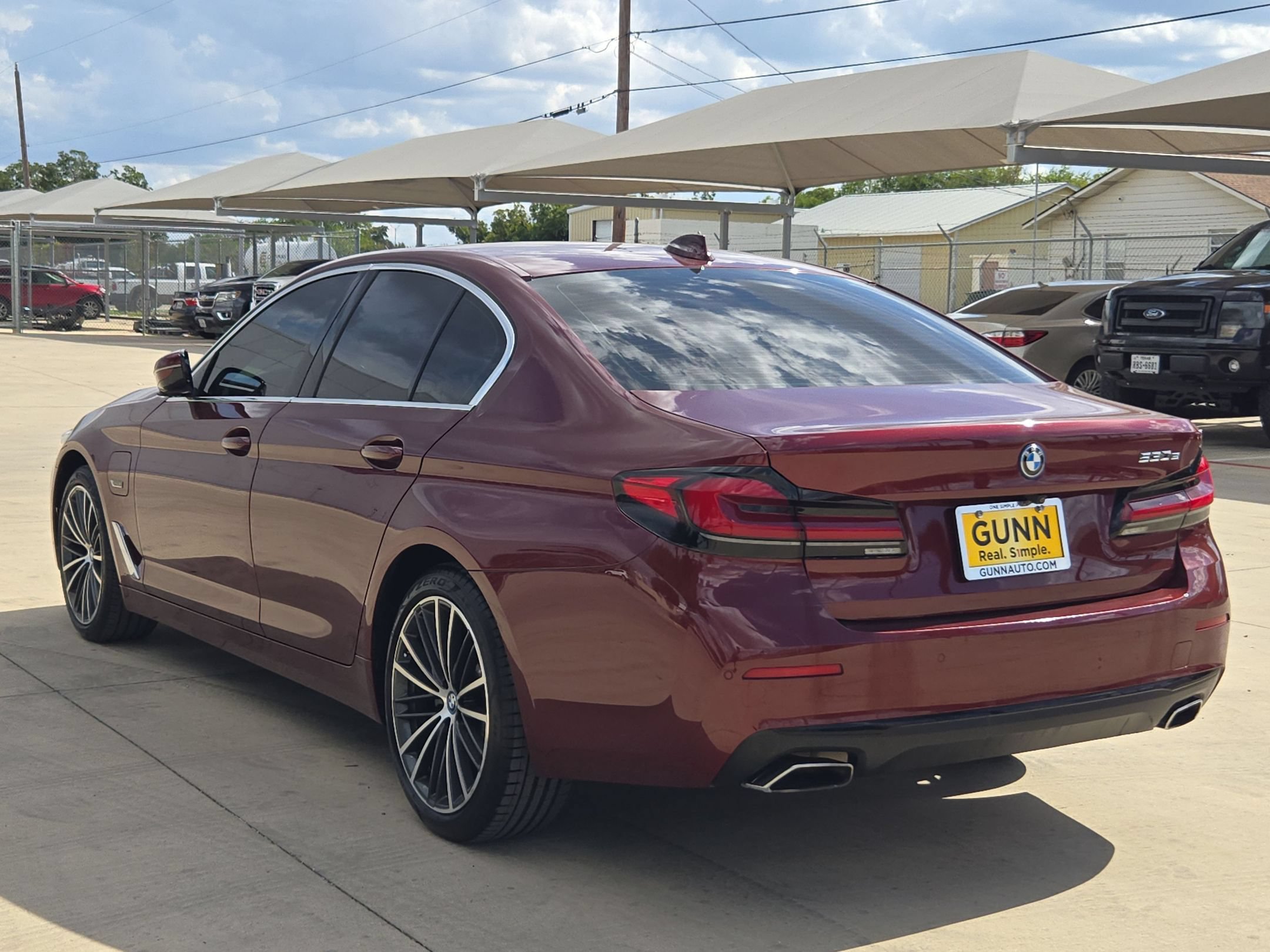 Used 2023 BMW 530e RWD image 5