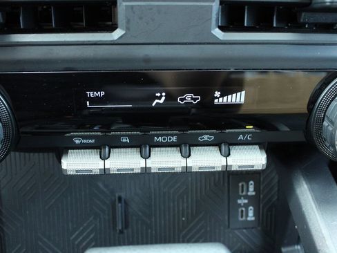 Used 2025 Toyota Tacoma SR RWD image 28