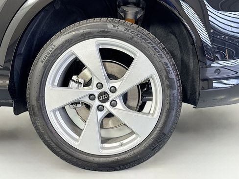 New 2025 Audi Q5 Premium Plus image 28