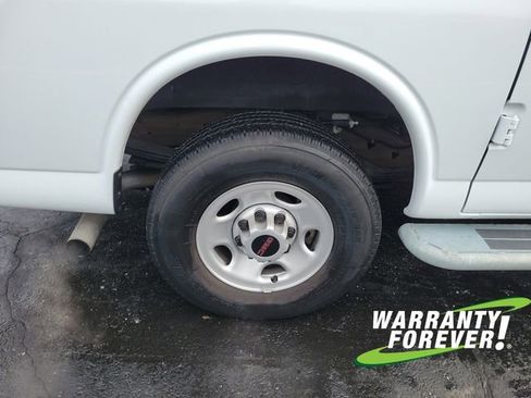 Used 2024 GMC Savana 2500 w/ Driver Convenience Package image 20