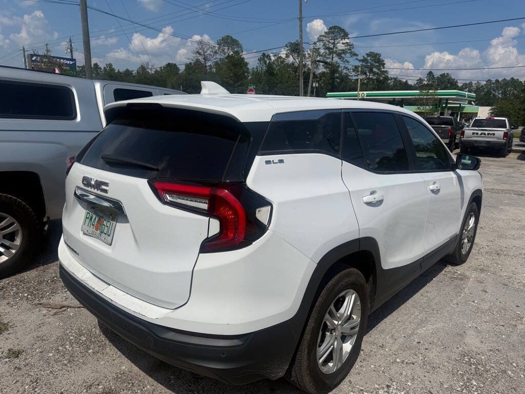 Used 2023 GMC Terrain SLE FWD image 5