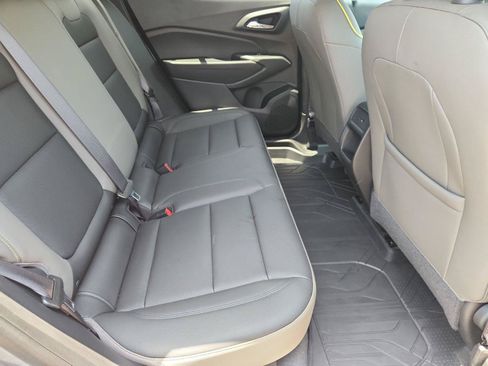 Used 2025 Chevrolet Trax ACTIV w/ Sunroof Package FWD image 25
