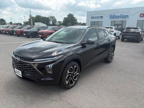 New 2026 Chevrolet Trax RS FWD image 2