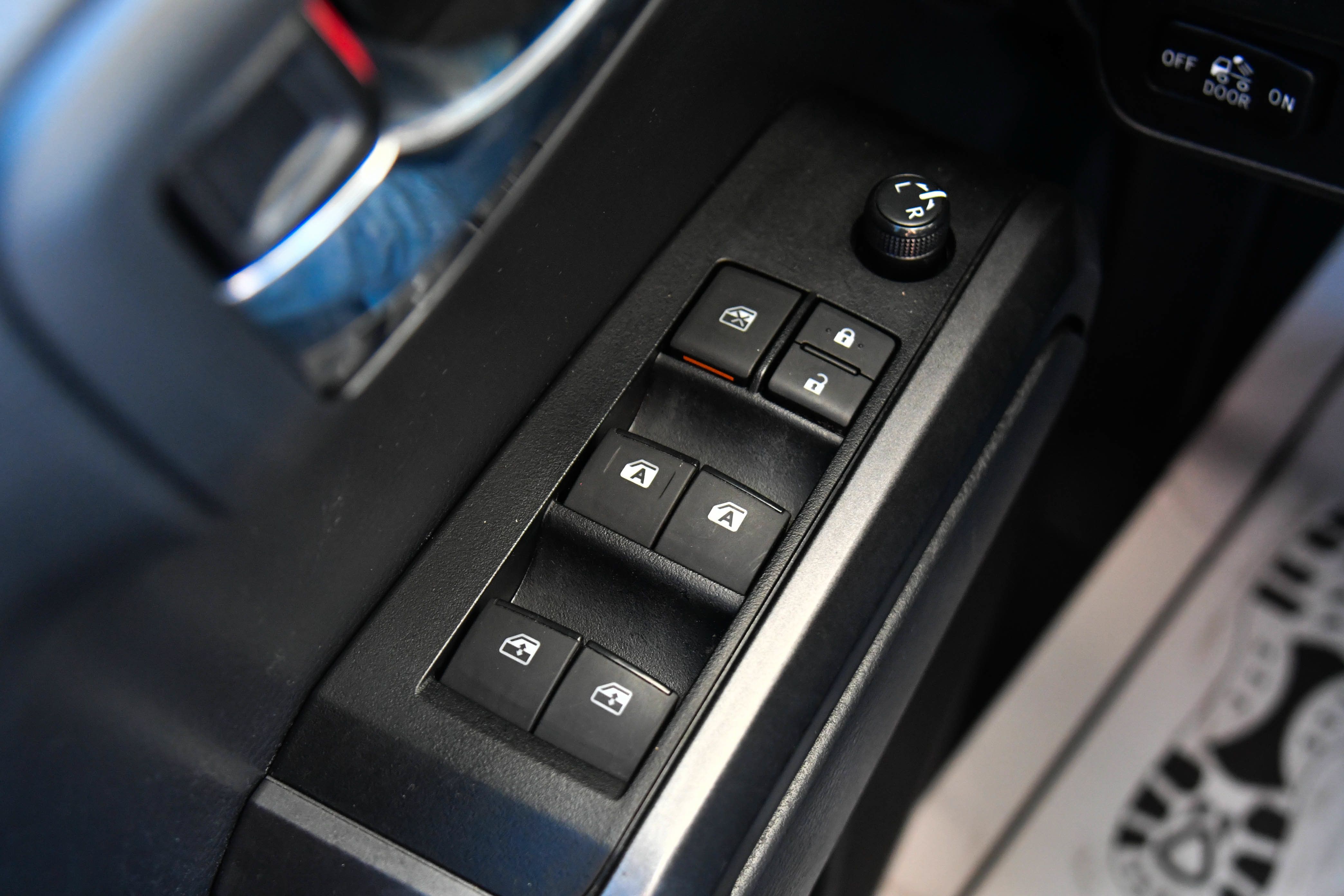 Used 2023 Toyota Tacoma TRD Off-Road RWD image 33