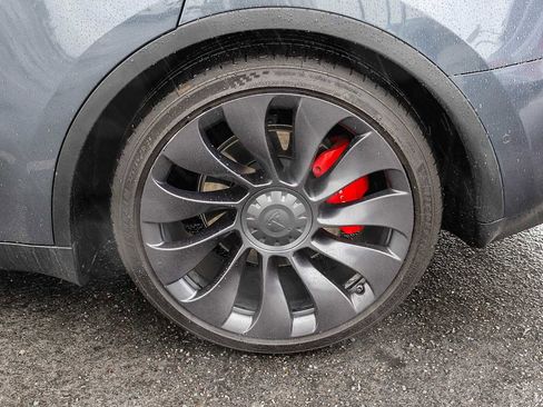 Used 2020 Tesla Model Y Performance image 11