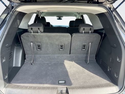 Used 2020 Chevrolet Traverse LS FWD image 24