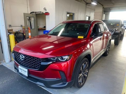 Used 2025 MAZDA CX-50 AWD 2.5 S w/ Premium Plus Pkg image 2