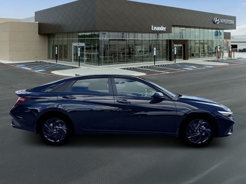New 2026 Hyundai Elantra Sport FWD image 9