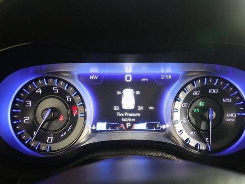 Used 2018 Chrysler 300 S image 44