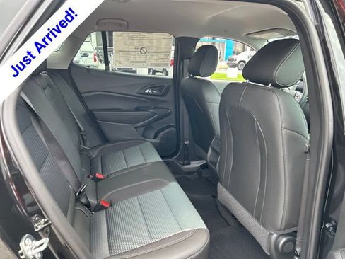 New 2026 Chevrolet Trax LT w/ LT Convenience Package FWD image 28