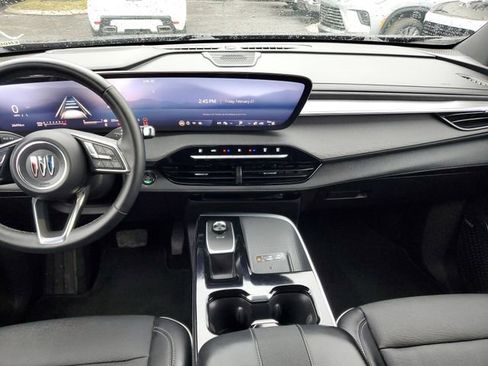 Used 2025 Buick Enclave Preferred image 13