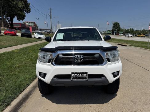 Used 2014 Toyota Tacoma 4x4 Double Cab w/ SR5 Package image 8