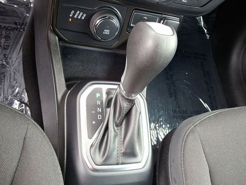 Certified 2023 Jeep Renegade Altitude image 22