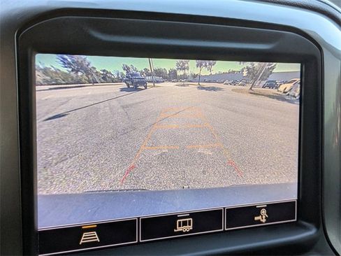 Used 2021 Chevrolet Silverado 1500 LTZ image 19