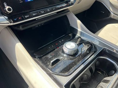 Used 2022 Jeep Wagoneer Series I w/ Premium Group I AWD/4WD image 28