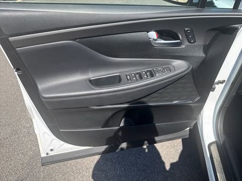 Used 2019 Hyundai Santa Fe AWD image 10