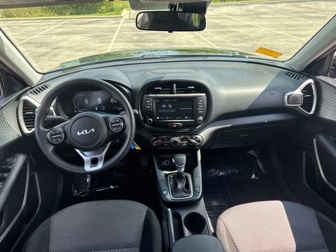 Used 2023 Kia Soul LX w/ Option Group 015 FWD image 15
