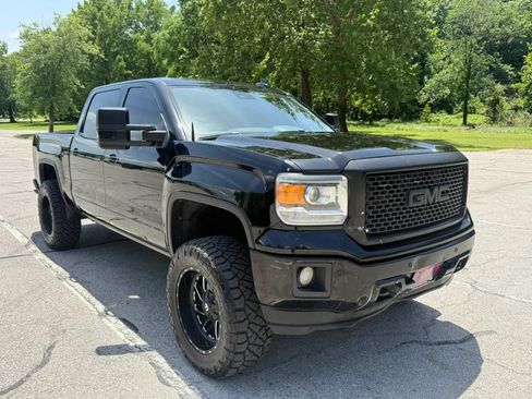 Used 2015 GMC Sierra 1500 Denali w/ Driver Alert Package AWD/4WD image 3
