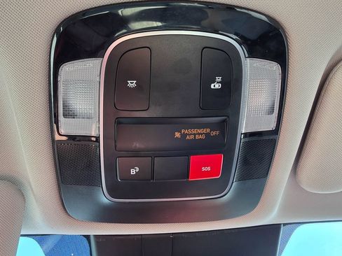 Used 2025 Hyundai Sonata SEL FWD image 25