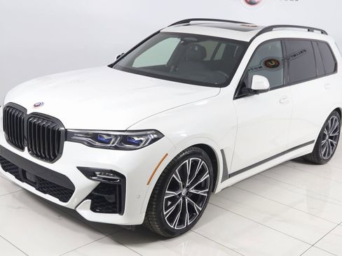 Used 2022 BMW X7 M50i image 28