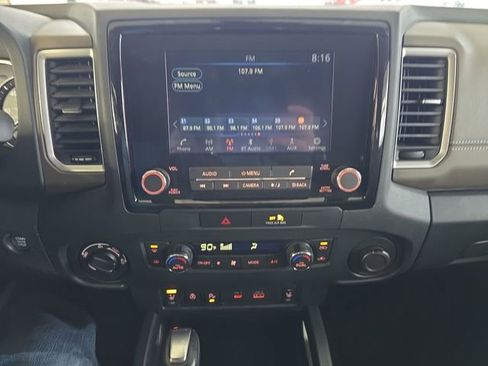 Used 2022 Nissan Frontier SV image 15