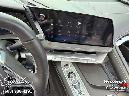 Used 2026 Chevrolet Corvette Stingray Convertible RWD image 14