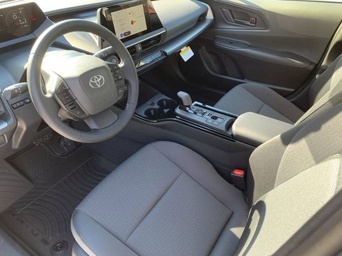 New 2026 Toyota Prius LE image 10