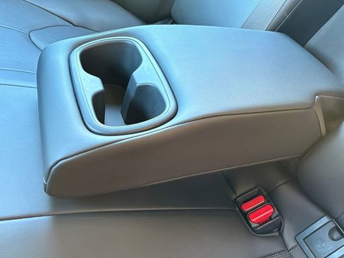 Used 2022 Toyota Camry XSE image 11