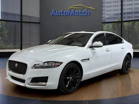 Used 2016 Jaguar XF Prestige image 3