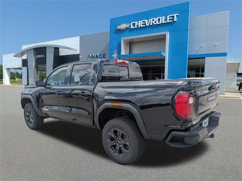 New 2025 GMC Canyon Elevation w/ Convenience Package image 8