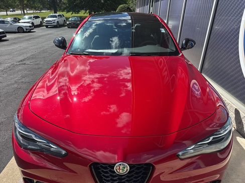 New 2025 Alfa Romeo Giulia AWD w/ Driving Assist Package image 5