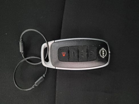Used 2025 Nissan Sentra S FWD image 32