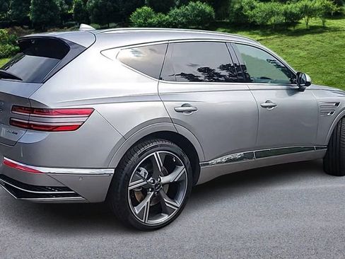 Used 2025 Genesis GV80 3.5T Prestige image 8