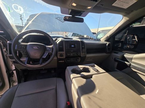 Used 2022 Ford F350 XL w/ Power Equipment Group image 16
