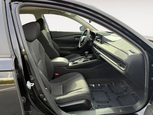 Certified 2023 Honda Accord LX image 19