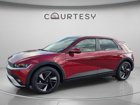 New 2026 Hyundai Ioniq 5 SEL RWD image 1